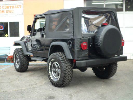 2006 Jeep Wrangler ALL Wheel Drive - NEW Tires