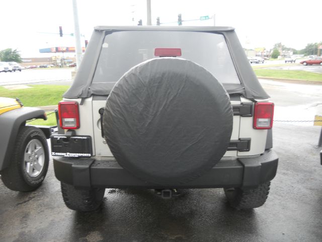 2007 Jeep Wrangler 1500 Extended Cargo Clean