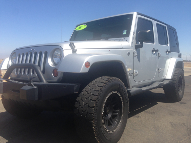 2007 Jeep Wrangler 1500 Extended Cargo Clean