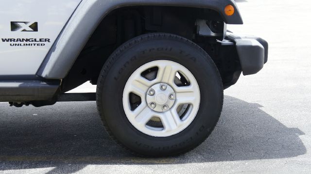 2007 Jeep Wrangler 1500 Extended Cargo Clean