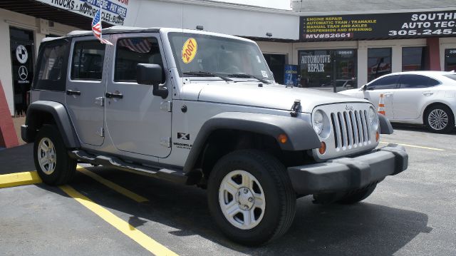 2007 Jeep Wrangler 1500 Extended Cargo Clean