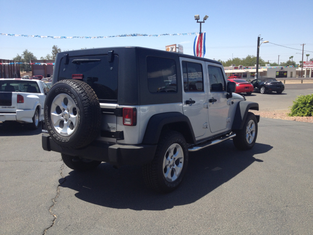 2007 Jeep Wrangler 1500 Extended Cargo Clean
