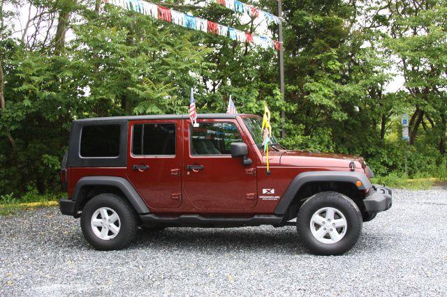 2007 Jeep Wrangler 1500 Extended Cargo Clean