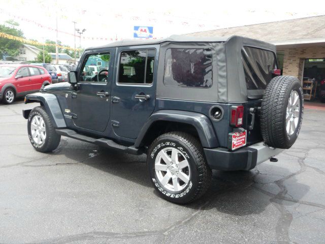2007 Jeep Wrangler 1500 Extended Cargo Clean