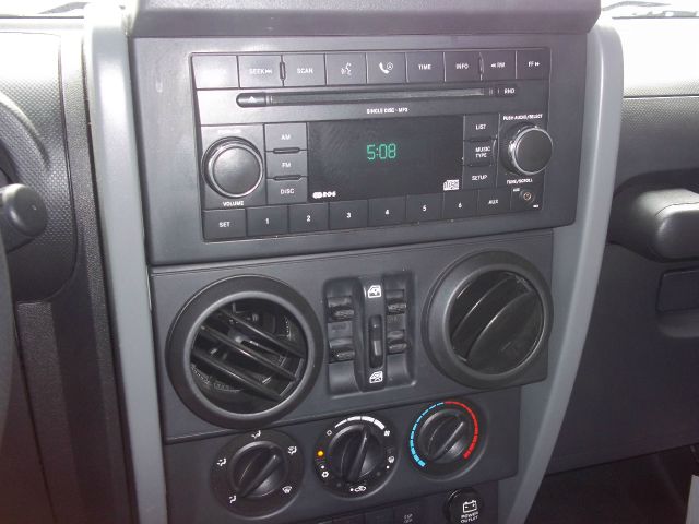 2007 Jeep Wrangler 1500 Extended Cargo Clean