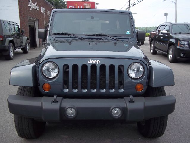2007 Jeep Wrangler 1500 Extended Cargo Clean