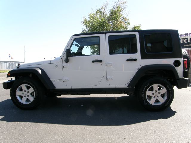 2008 Jeep Wrangler 1500 Extended Cargo Clean