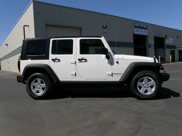 2008 Jeep Wrangler 1500 Extended Cargo Clean