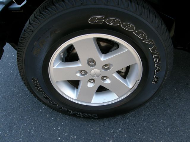 2008 Jeep Wrangler 1500 Extended Cargo Clean