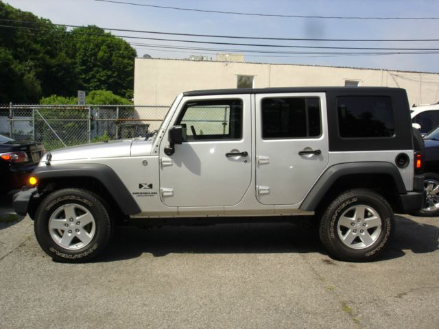 2008 Jeep Wrangler 1500 Extended Cargo Clean