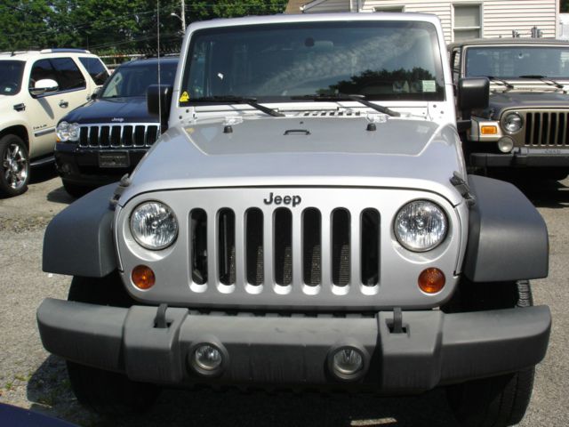 2008 Jeep Wrangler 1500 Extended Cargo Clean