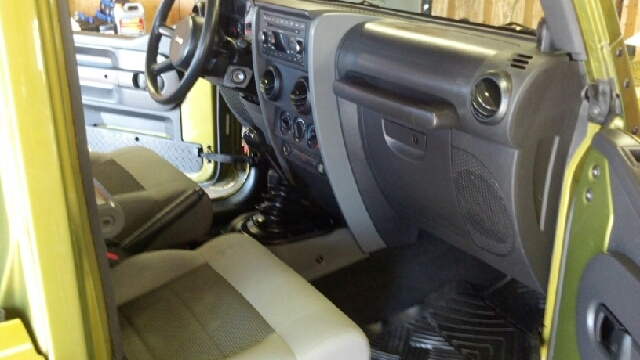 2008 Jeep Wrangler 1500 Extended Cargo Clean