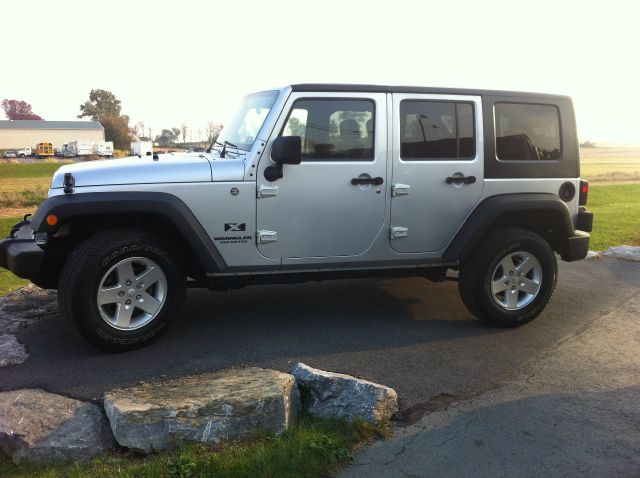 2009 Jeep Wrangler 1500 Extended Cargo Clean