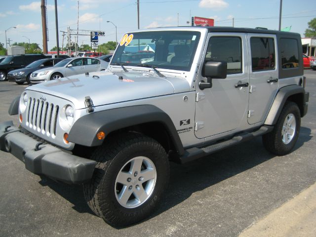 2009 Jeep Wrangler 1500 Extended Cargo Clean