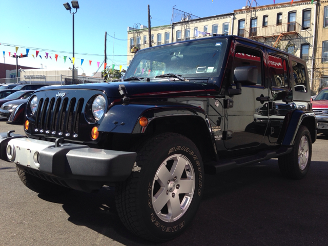 2010 Jeep Wrangler 1500 Extended Cargo Clean