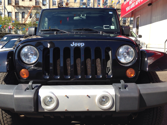 2010 Jeep Wrangler 1500 Extended Cargo Clean