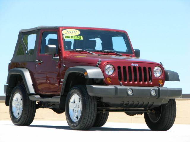 2010 Jeep Wrangler 545i Sedan 4D
