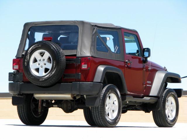 2010 Jeep Wrangler 545i Sedan 4D