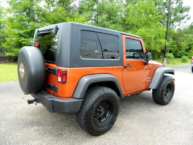 2010 Jeep Wrangler T6 AWD Leather Moonroof Navigation