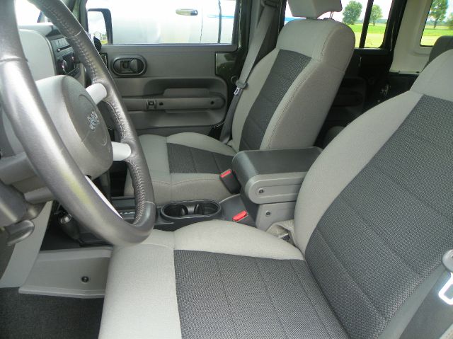 2010 Jeep Wrangler 1500 Extended Cargo Clean