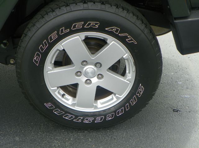 2010 Jeep Wrangler 1500 Extended Cargo Clean