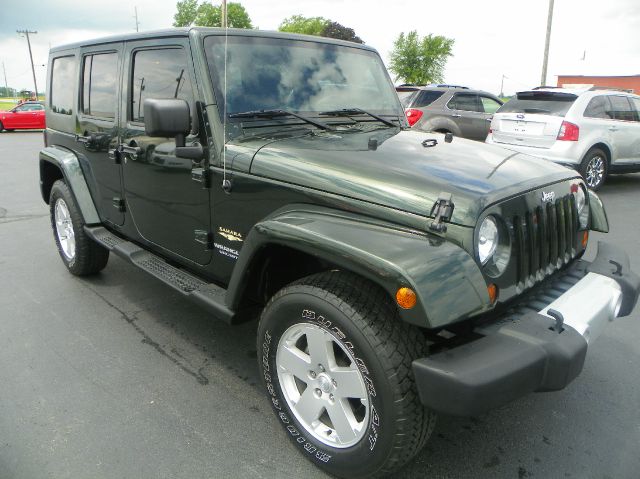 2010 Jeep Wrangler 1500 Extended Cargo Clean