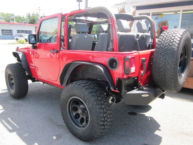 2010 Jeep Wrangler T6 AWD Leather Moonroof Navigation