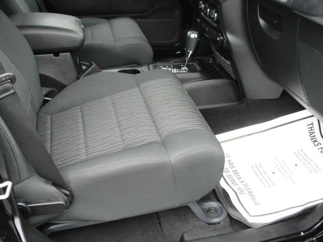 2012 Jeep Wrangler 740il Navigation