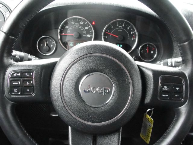 2012 Jeep Wrangler 740il Navigation