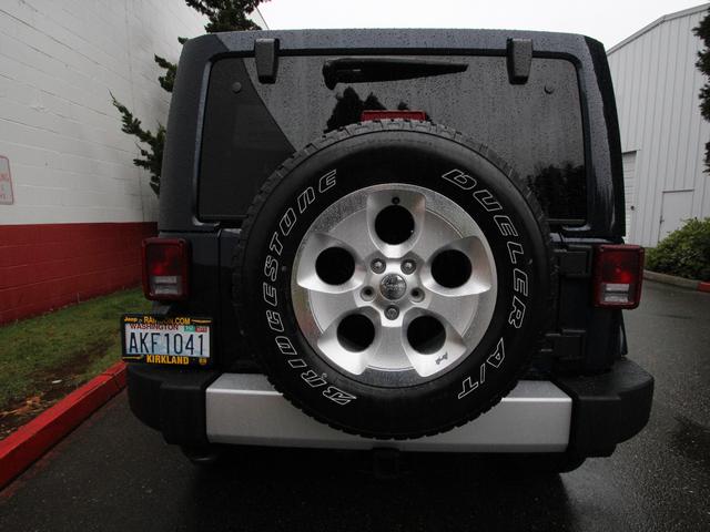 2013 Jeep Wrangler HB Manual SPEC (natl)