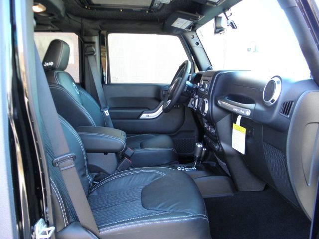 2013 Jeep Wrangler 740il Navigation