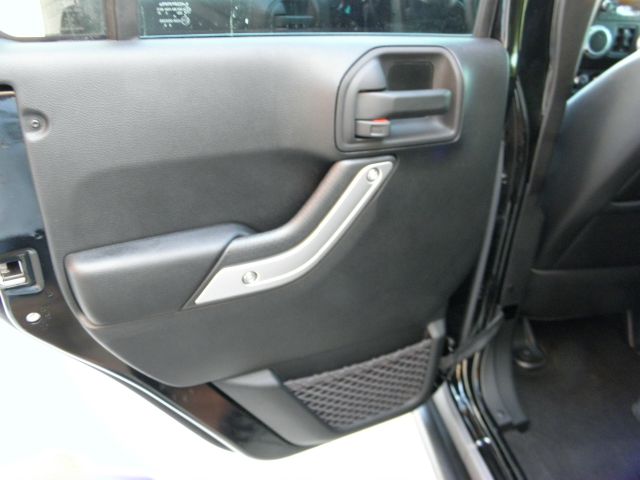 2013 Jeep Wrangler 740il Navigation