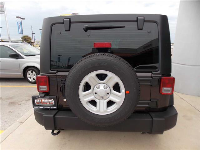 2013 Jeep Wrangler Luxury II Model FWD 4.6L V8