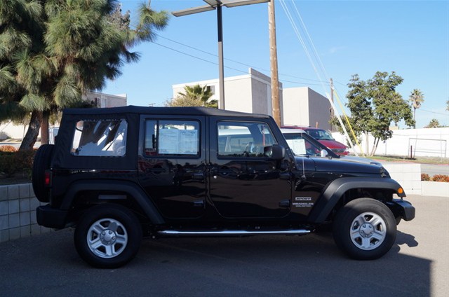 2013 Jeep Wrangler 3.0R L.L. Bean Edition AWD Wagon