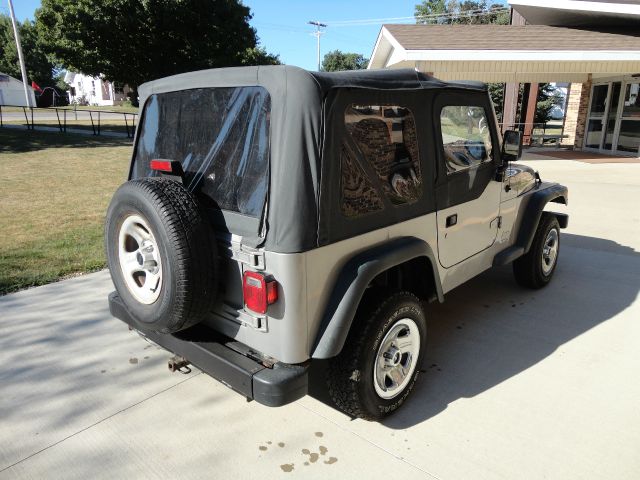 2000 Jeep Wrangler Unlimited SE