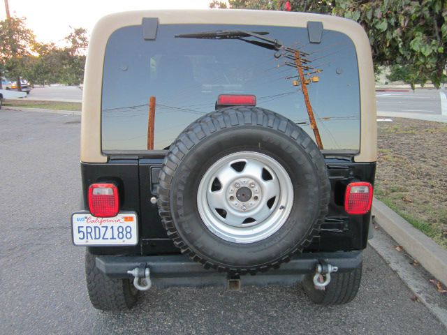 2003 Jeep Wrangler Unlimited SE