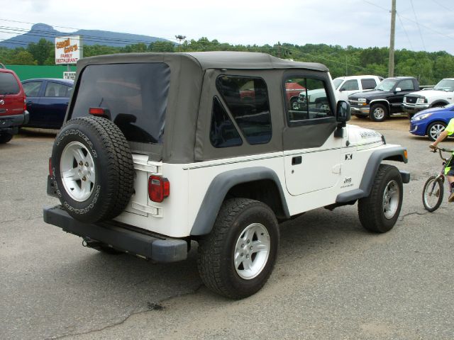 2004 Jeep Wrangler Unlimited SW2