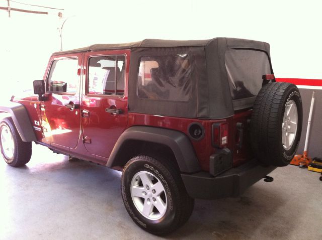 2007 Jeep Wrangler Unlimited 1500 Extended Cargo Clean