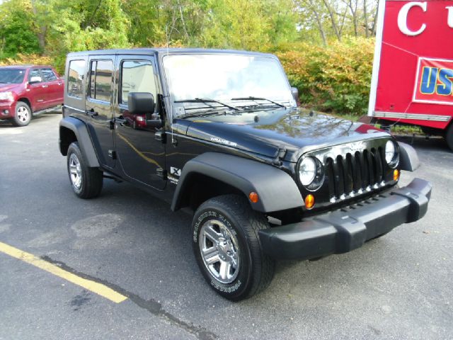 2007 Jeep Wrangler Unlimited 1500 Extended Cargo Clean