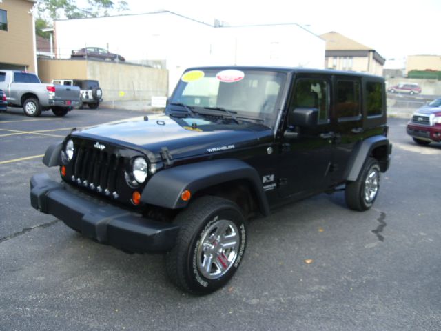2007 Jeep Wrangler Unlimited 1500 Extended Cargo Clean