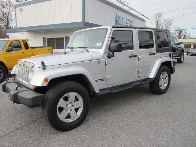 2007 Jeep Wrangler Unlimited 1500 Extended Cargo Clean