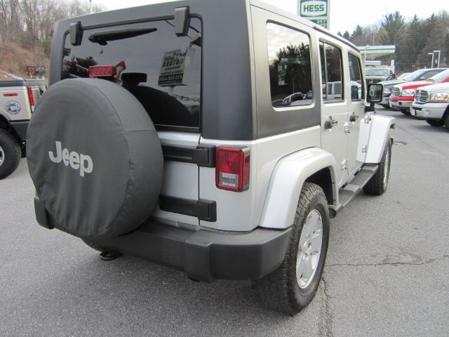 2007 Jeep Wrangler Unlimited 1500 Extended Cargo Clean