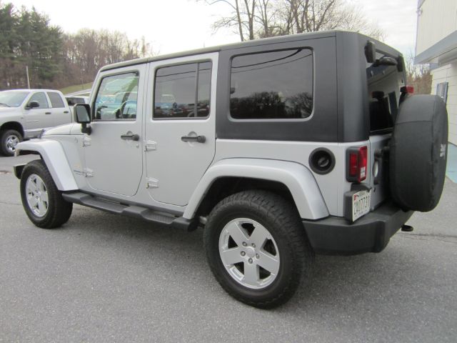 2007 Jeep Wrangler Unlimited 1500 Extended Cargo Clean