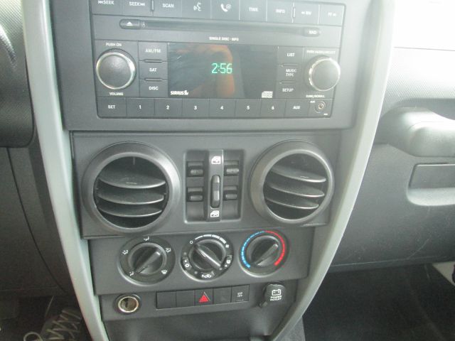 2007 Jeep Wrangler Unlimited 1500 Extended Cargo Clean