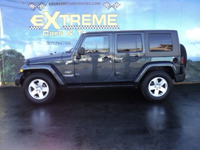 2007 Jeep Wrangler Unlimited 1500 Extended Cargo Clean