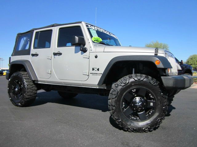 2007 Jeep Wrangler Unlimited 1500 Extended Cargo Clean