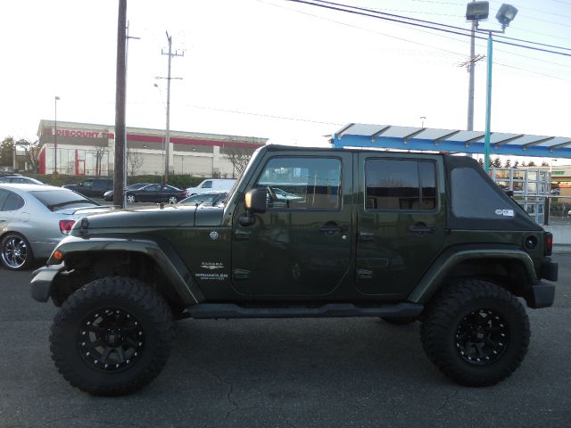 2007 Jeep Wrangler Unlimited 1500 Extended Cargo Clean