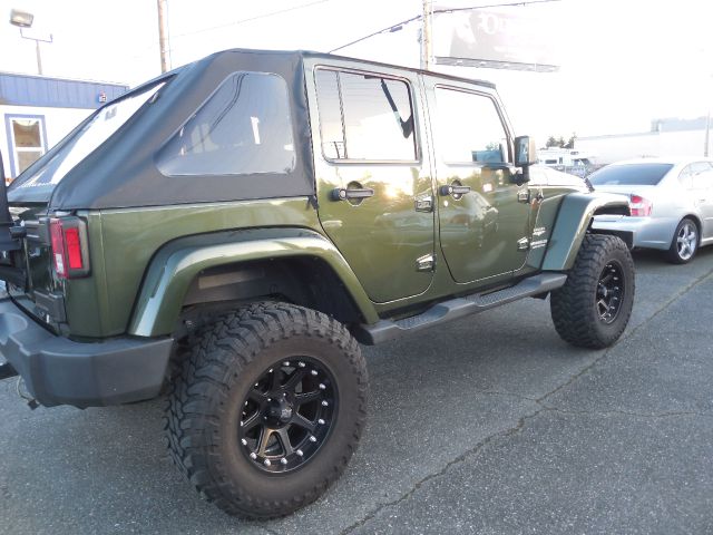 2007 Jeep Wrangler Unlimited 1500 Extended Cargo Clean