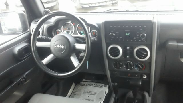 2008 Jeep Wrangler Unlimited 1500 Extended Cargo Clean
