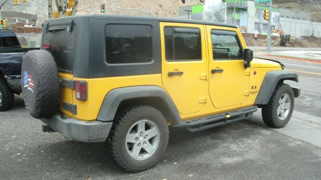 2008 Jeep Wrangler Unlimited 1500 Extended Cargo Clean